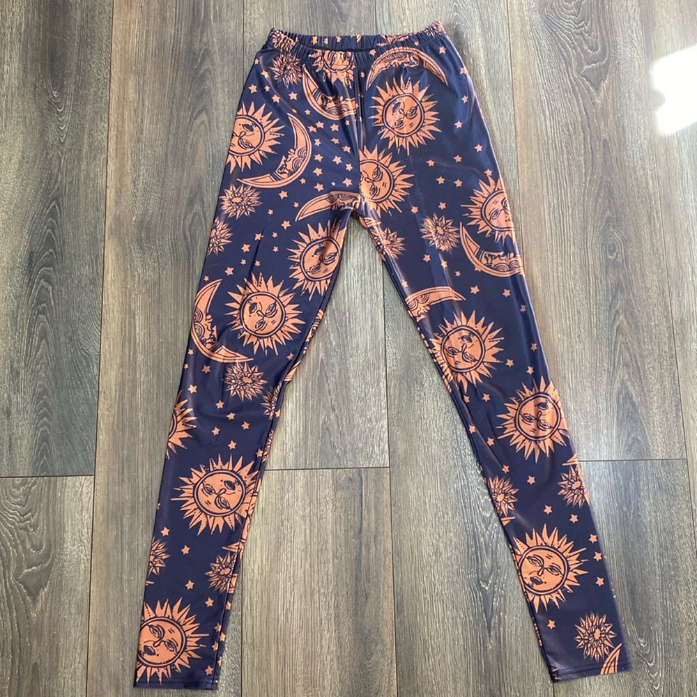 Sun and Moon Patterned Leggings- Women Sz XS